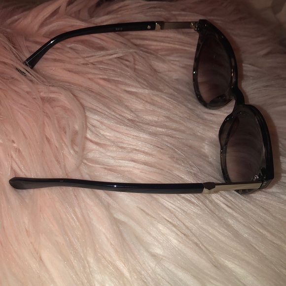 Black patterned sunglasses - Picture 3 of 5